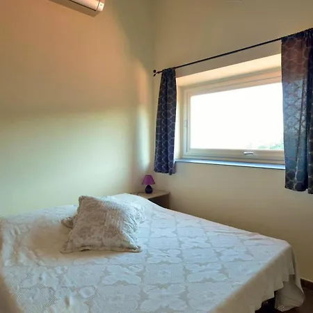 2 Bedrooms House With Private Pool Terrace And Wifi At Holiday home *